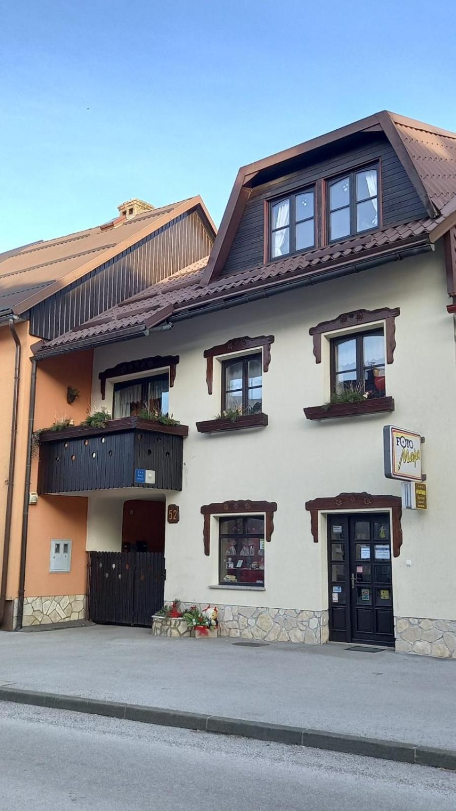 Apartment Apolon Planinski デルニツェ エクステリア 写真